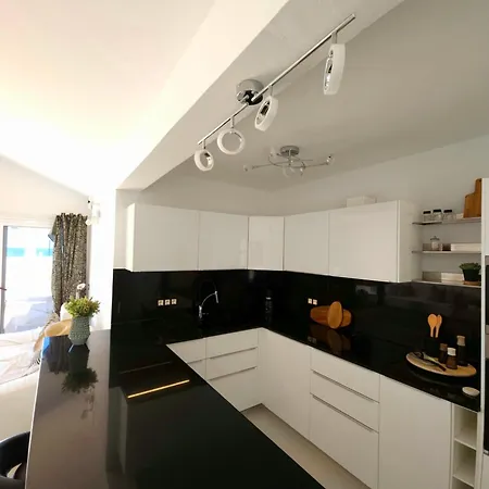 Blue Miracle Villa *